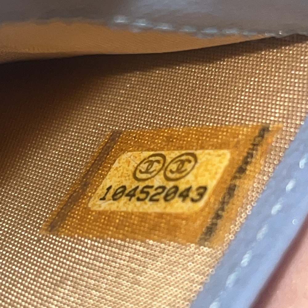 CHANEL Vintage CC Button Long Bifold Wallet Purse Leather Blue Made In Spain EUC - Picture 5 of 16